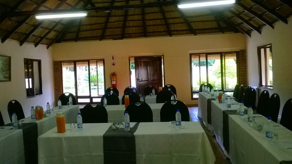 Wozani Lodge Bulawayo Esterno foto