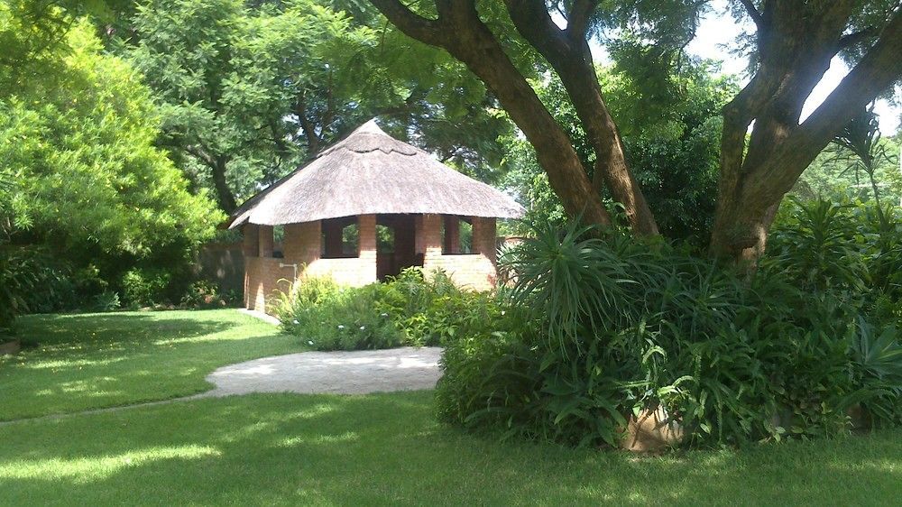 Wozani Lodge Bulawayo Esterno foto