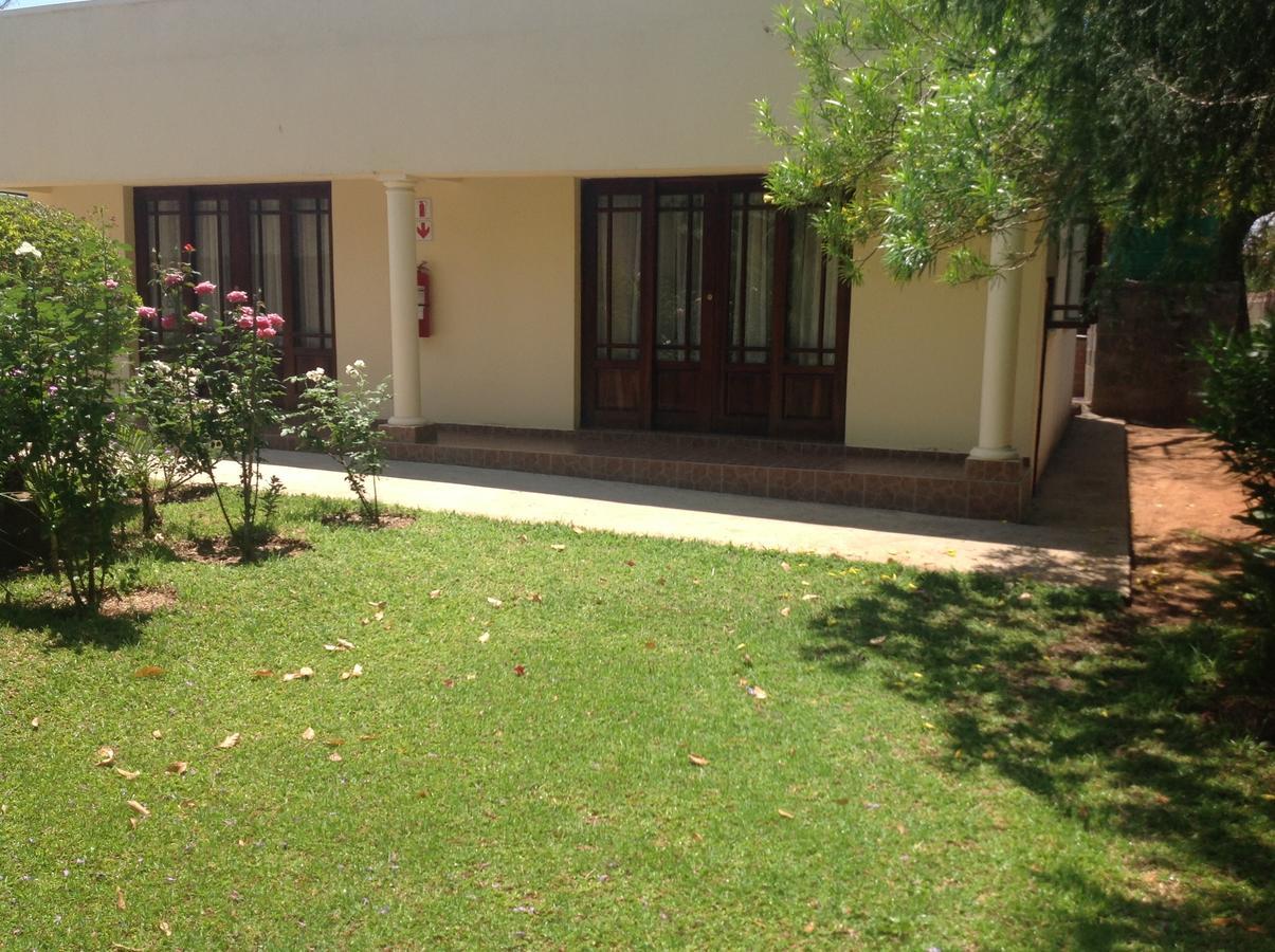 Wozani Lodge Bulawayo Esterno foto